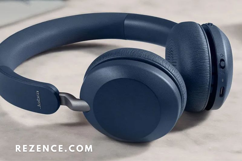 Best Audio-Technica Headphones: The Top Earphones And Earbuds For You